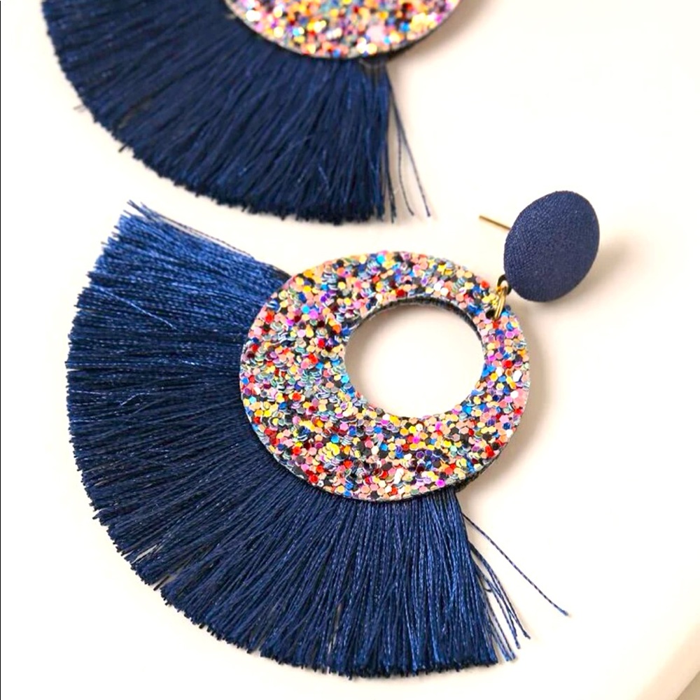 7/$35✨Boho Dazzling Tassel Fringe Blue Multicolor Sequin Statement Earrings NWT - Picture 4 of 10